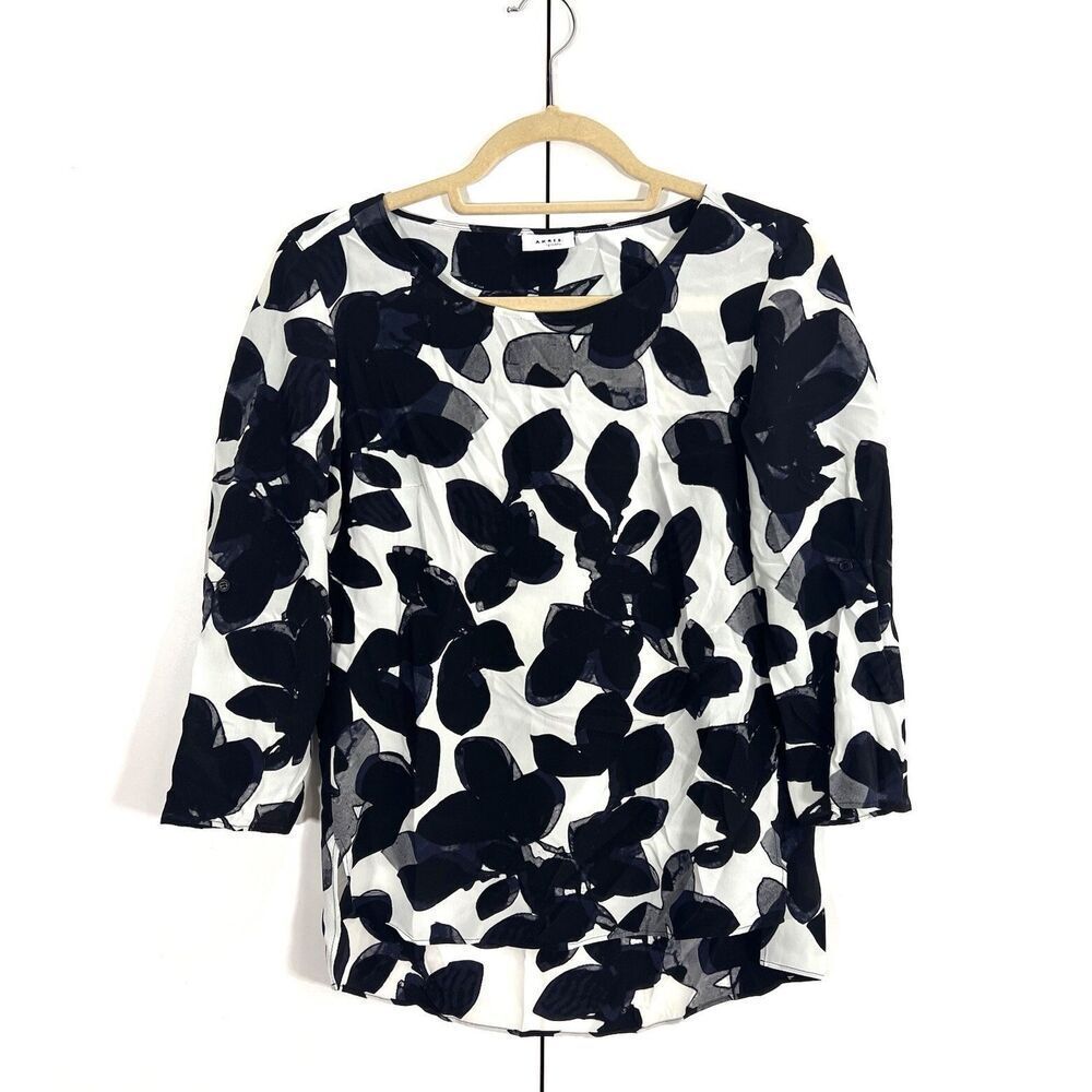 Akris Punto Mulberry Silk Top Size 4 Floral Roll Tab Sleeve Boat Neck Abstract